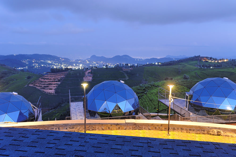 crystal glamping resort